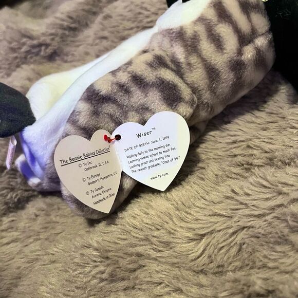 Ty Gray and White Owl Plush with Black Cap - Picture 6 of 6